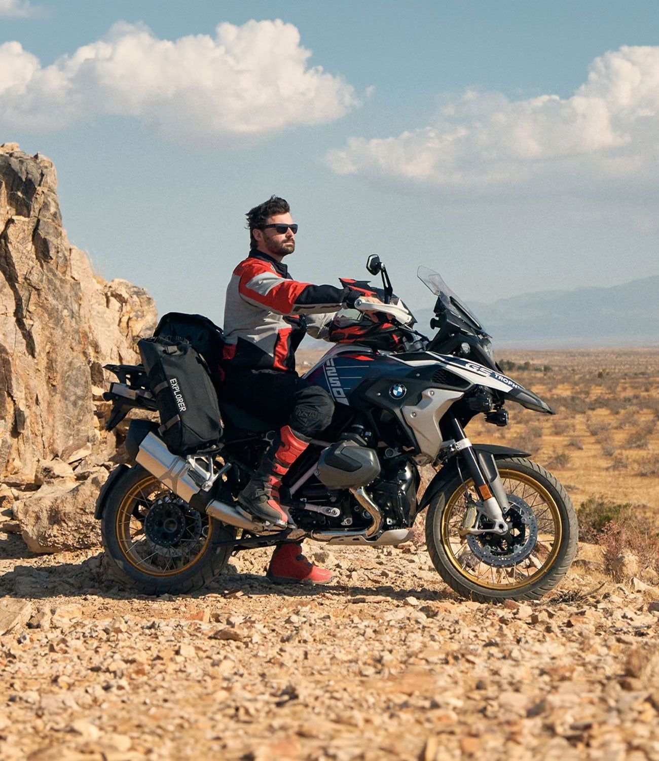 Illustrative image for dual sport motorcycle bags