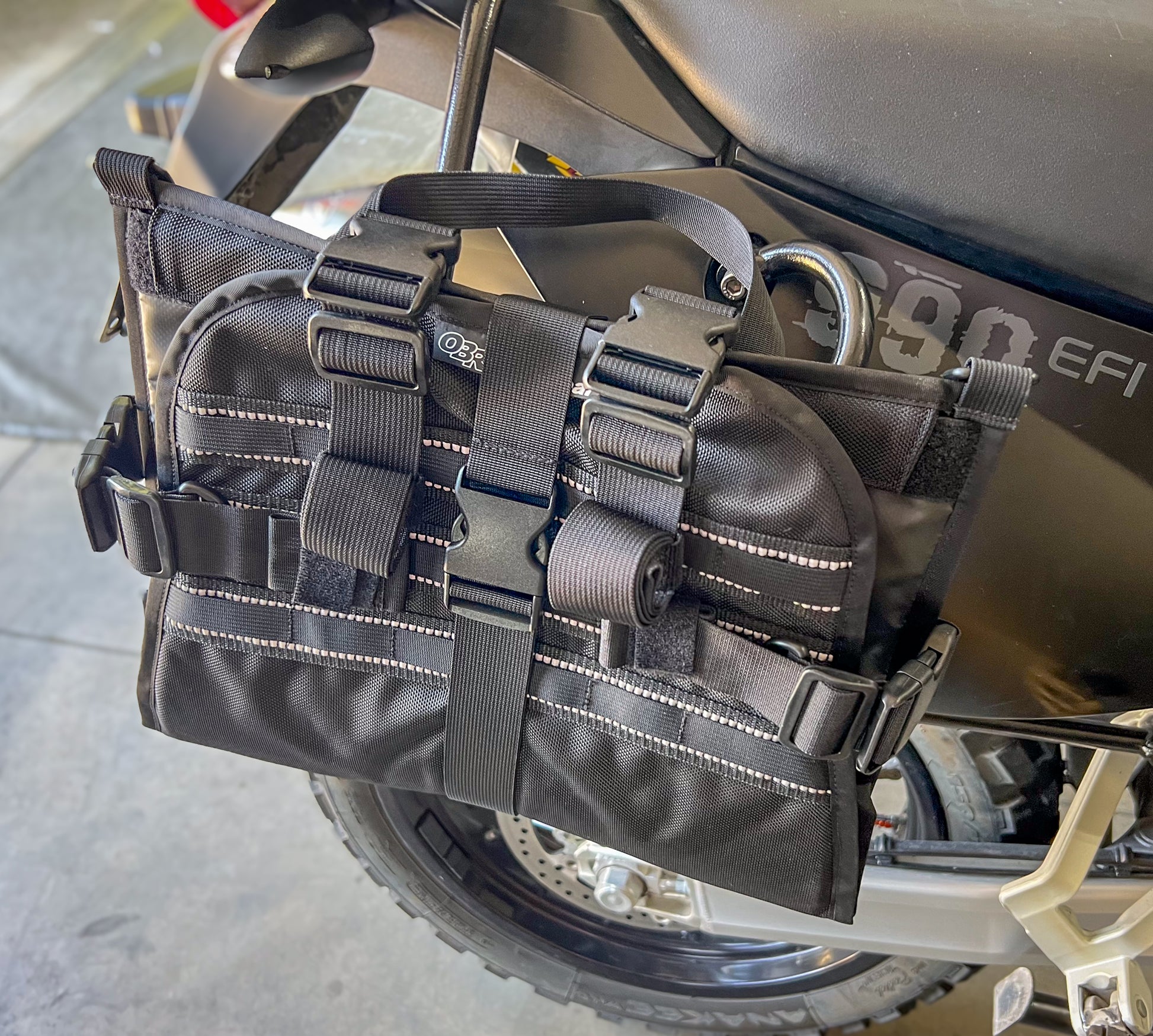 An application scenario or product detail of adv luggage - Image 8