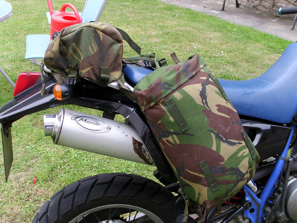 An application scenario or product detail of adventure bike soft luggage - Image 21