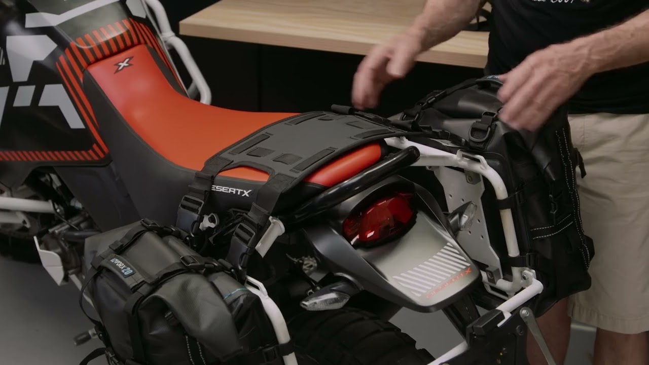 An application scenario or product detail of adventure saddlebags - Image 14