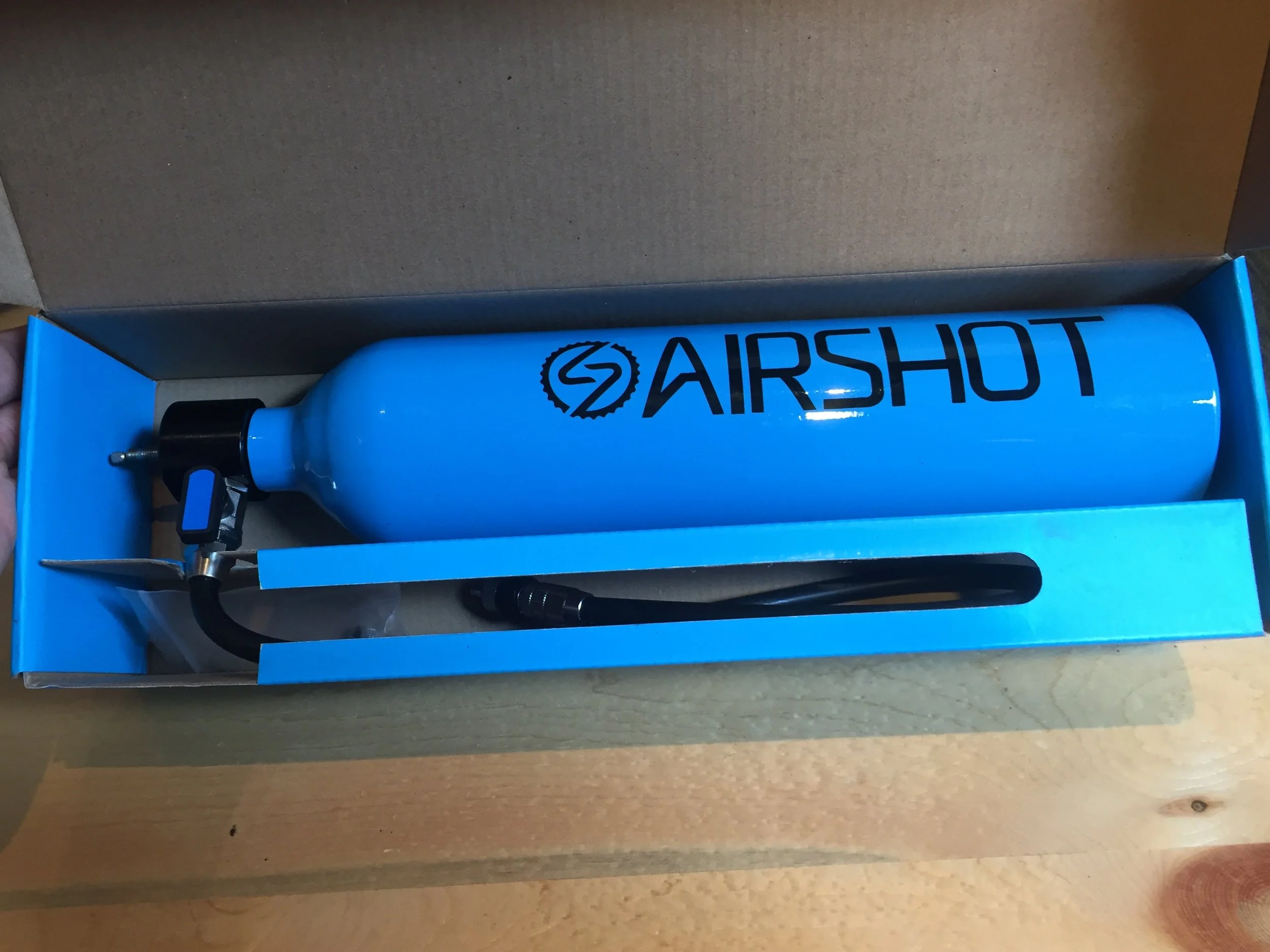 An application scenario or product detail of air canister for tires - Image 22