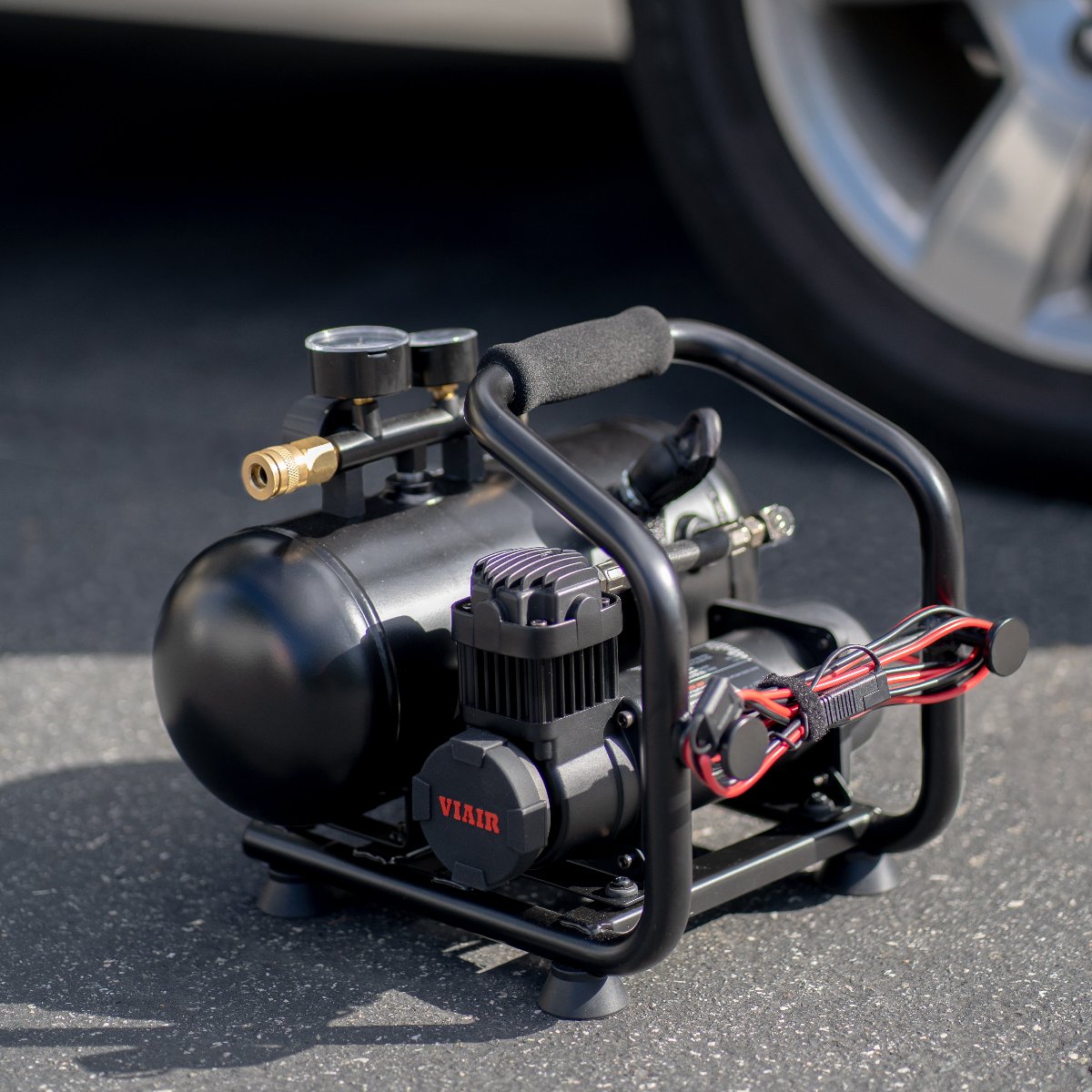 An application scenario or product detail of air compressor plug in - Image 4