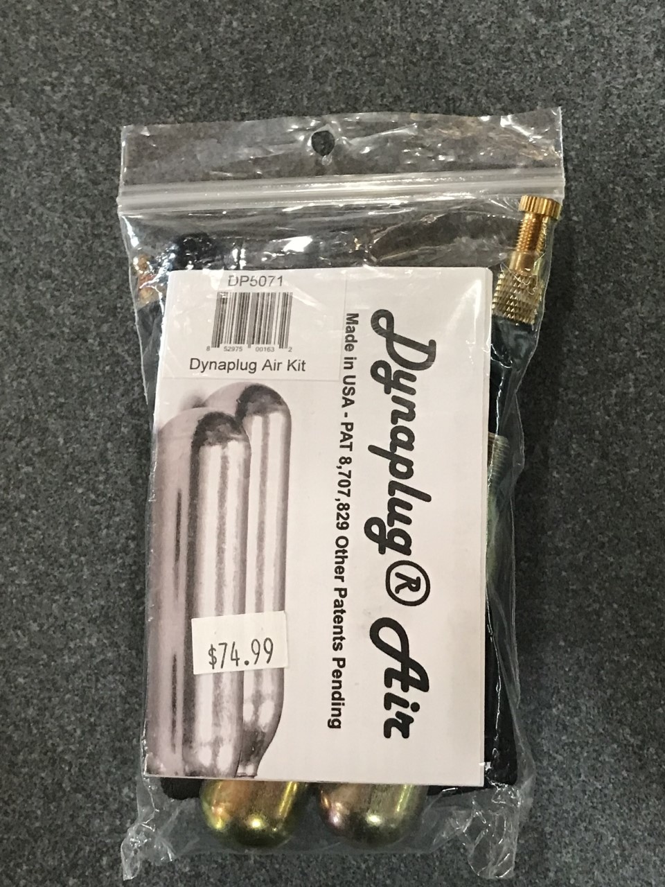 An application scenario or product detail of air plug for tire - Image 9