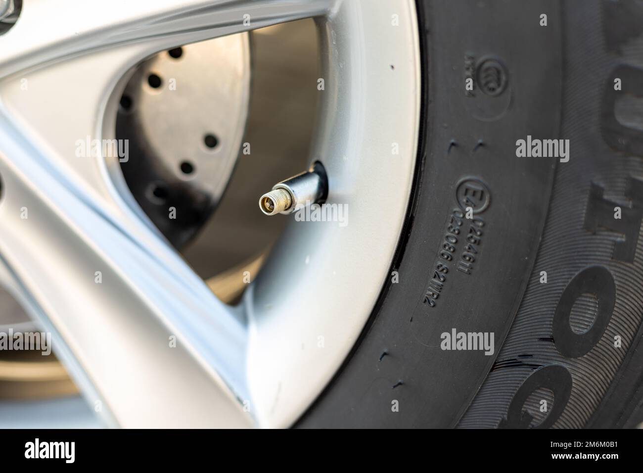 An application scenario or product detail of air tire - Image 16