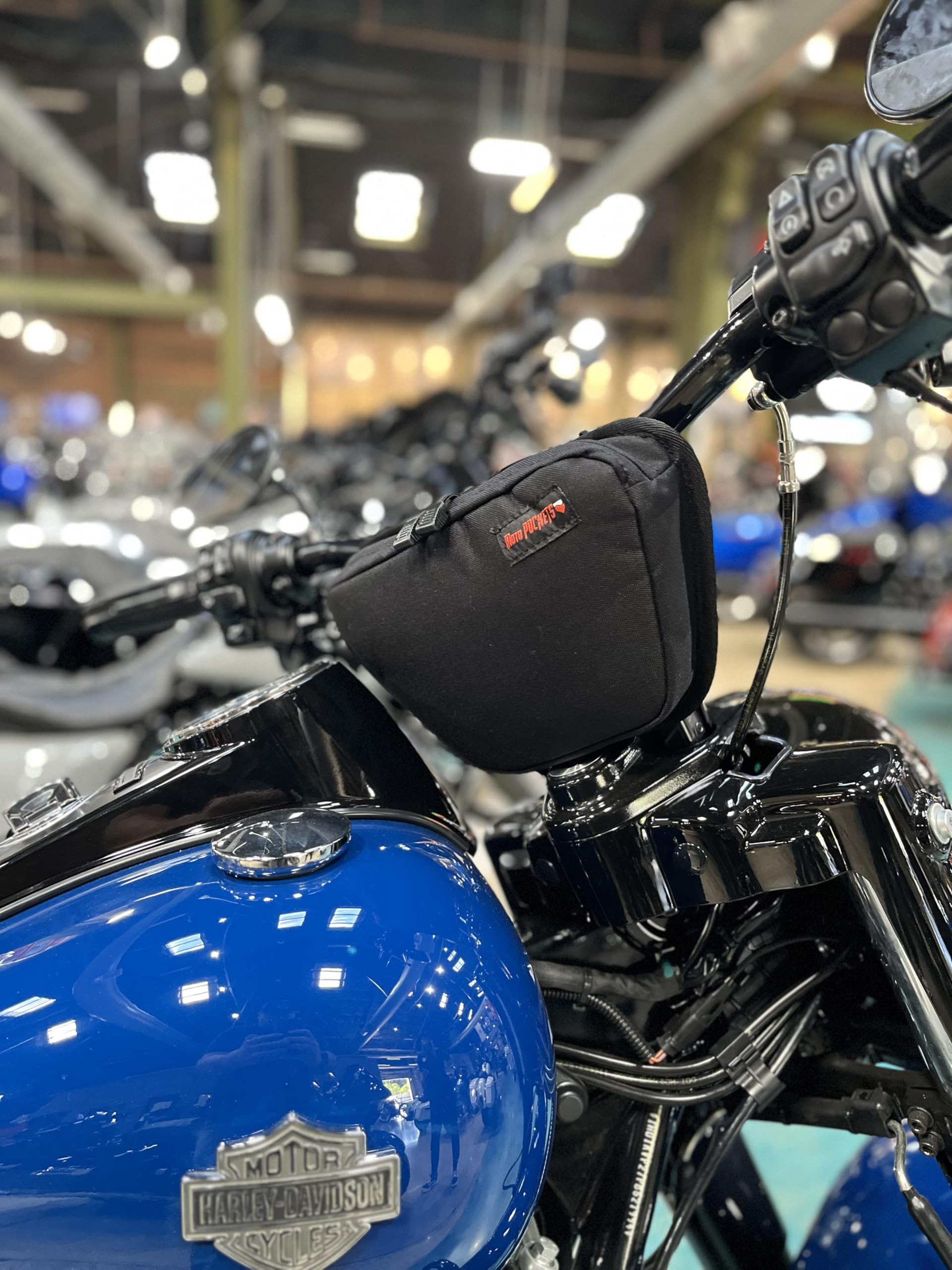 An application scenario or product detail of bar bag harley - Image 6