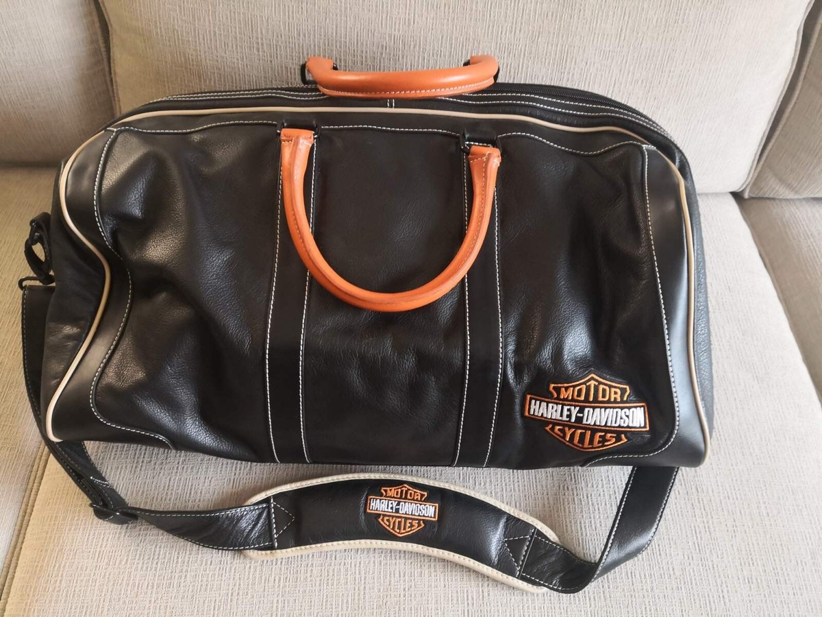 An application scenario or product detail of biker duffle bag - Image 13