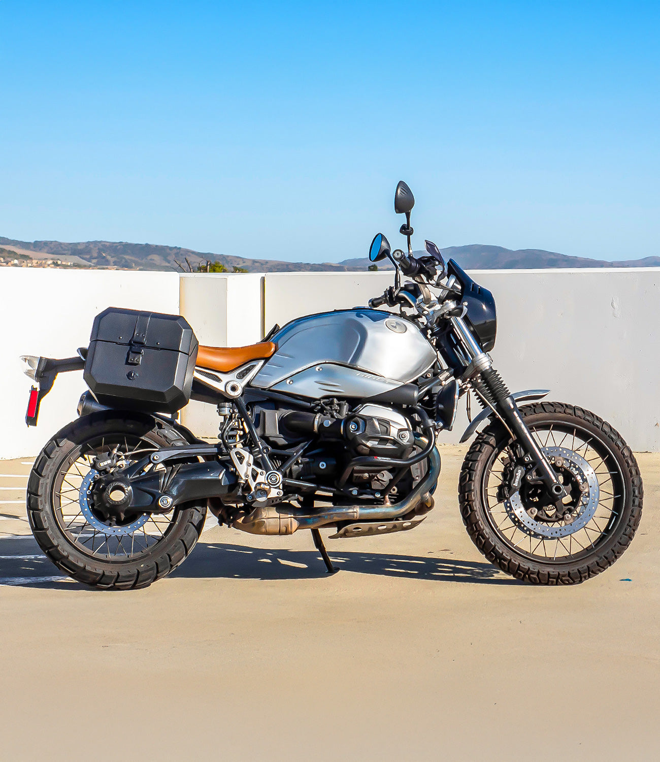 An application scenario or product detail of bmw saddlebags - Image 5