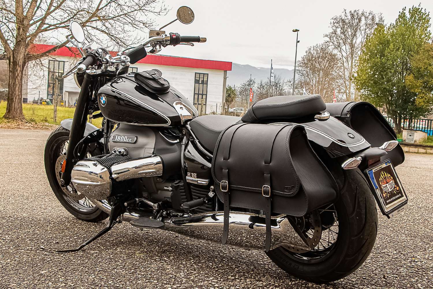 An application scenario or product detail of bmw saddlebags - Image 14