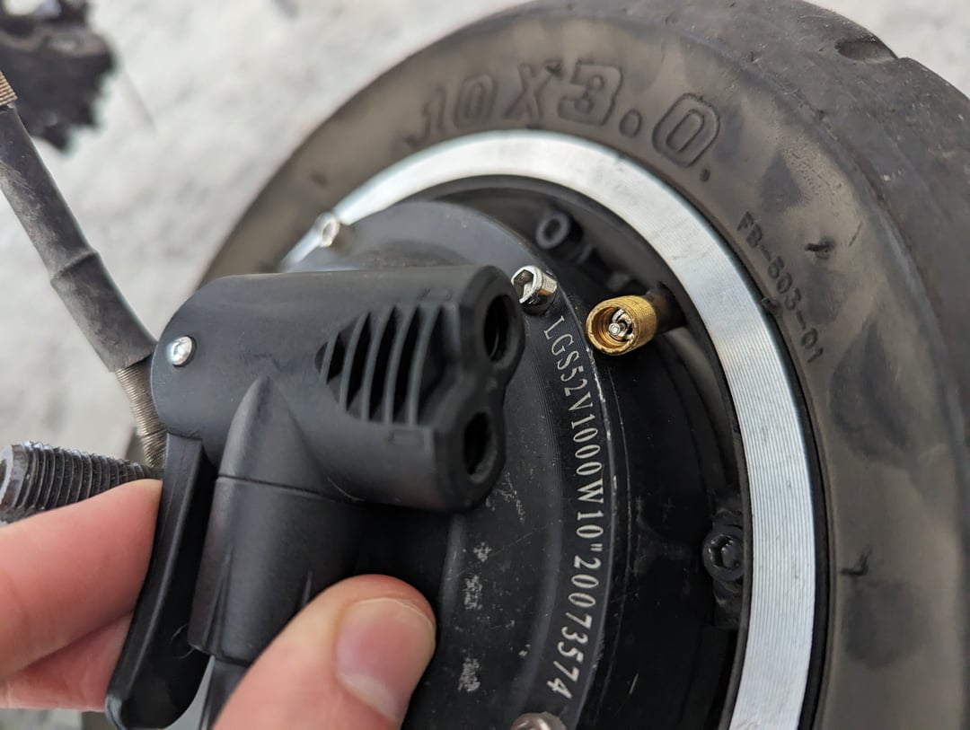 An application scenario or product detail of can a bicycle pump inflate a car tire - Image 20