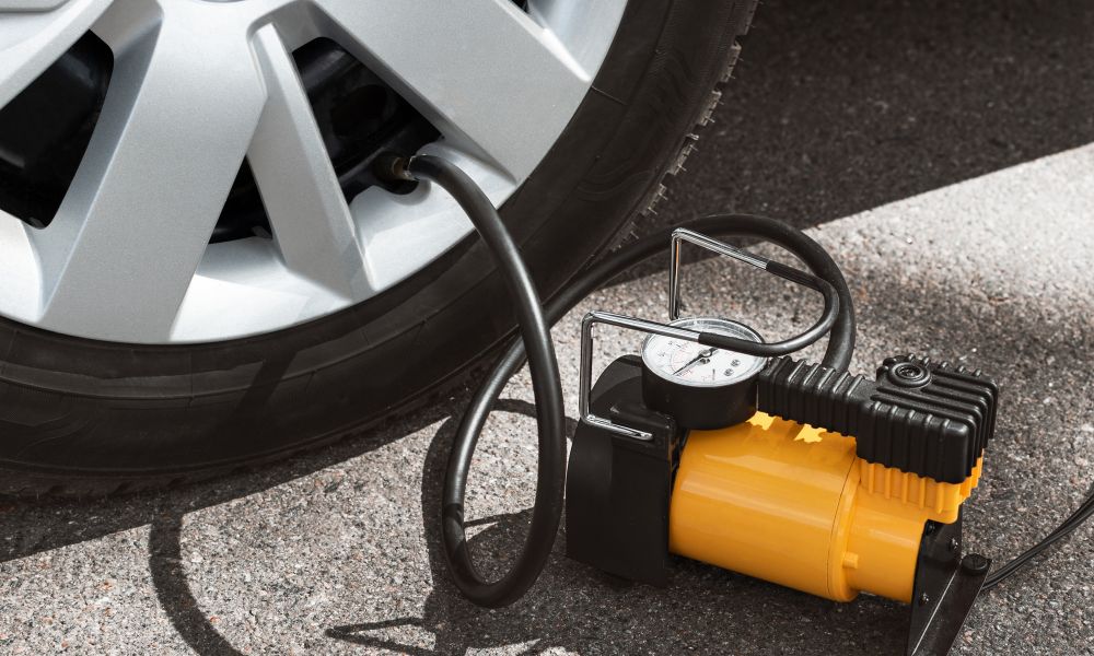 An application scenario or product detail of car air tire compressor - Image 17