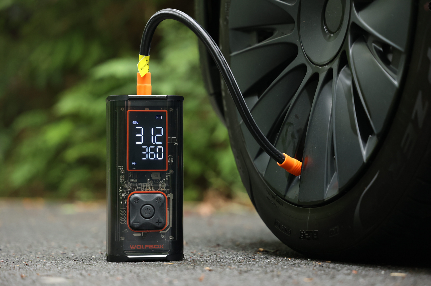 An application scenario or product detail of car tires air pump - Image 18