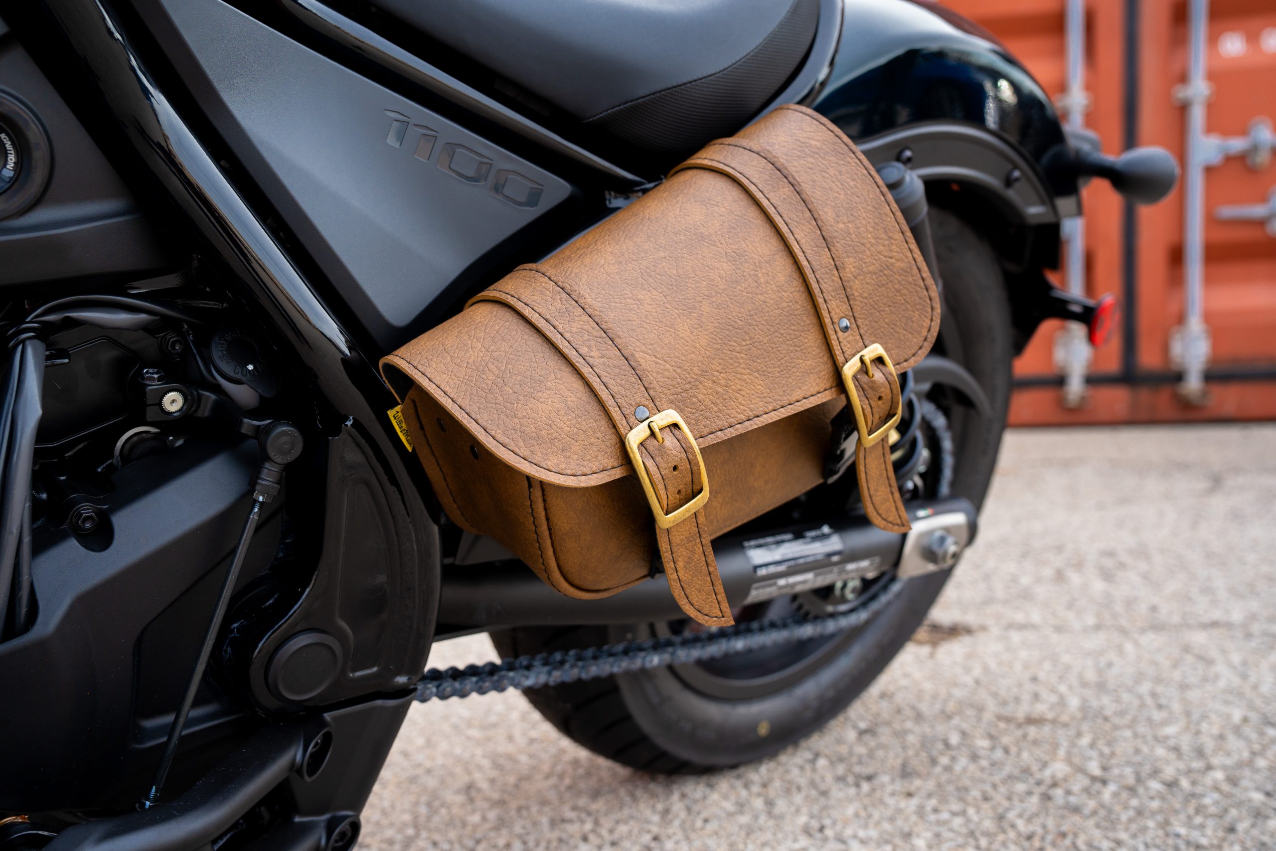 An application scenario or product detail of cargo motorcycle bags - Image 6
