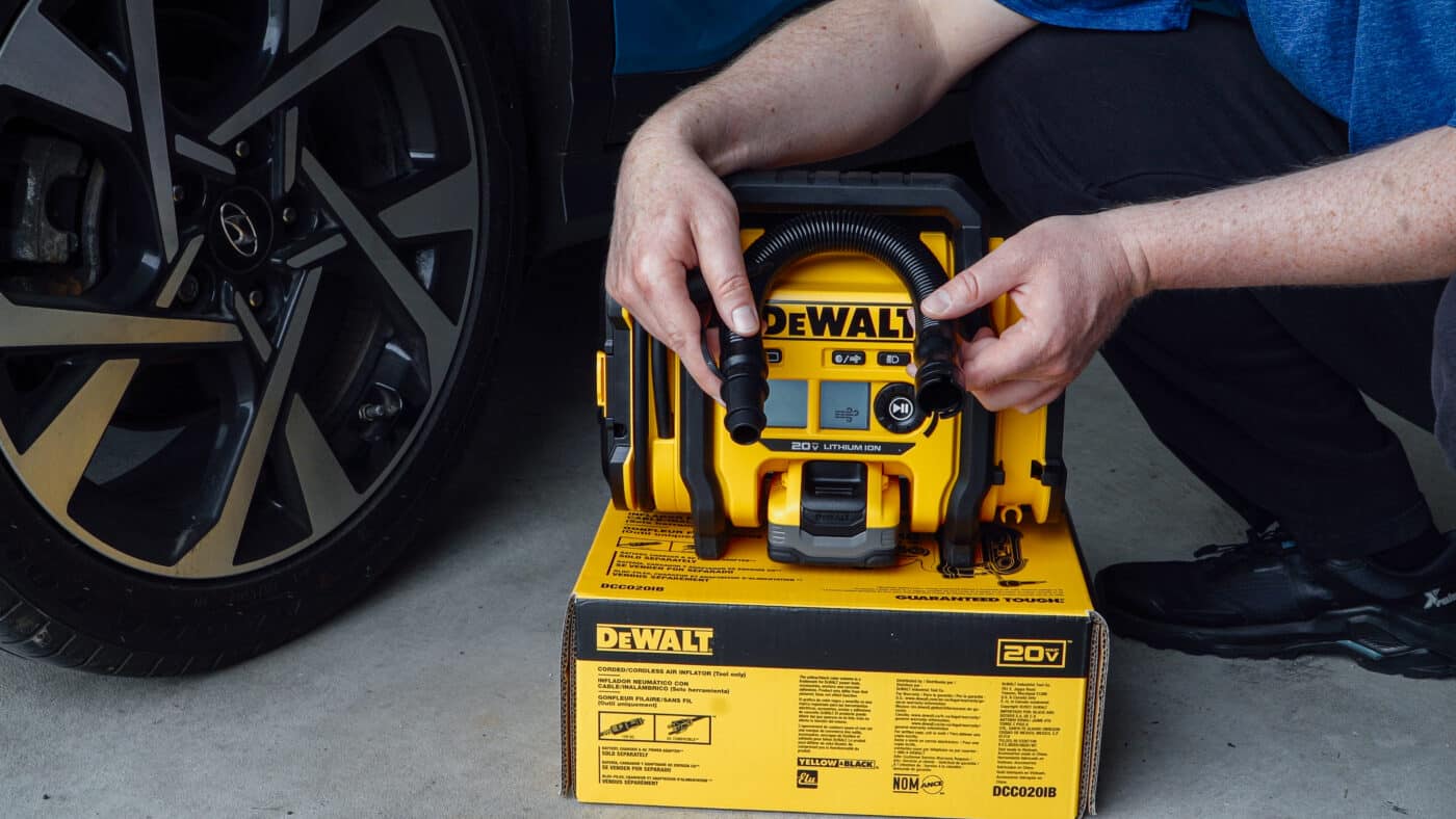 An application scenario or product detail of dewalt 20v max tire inflator - Image 20
