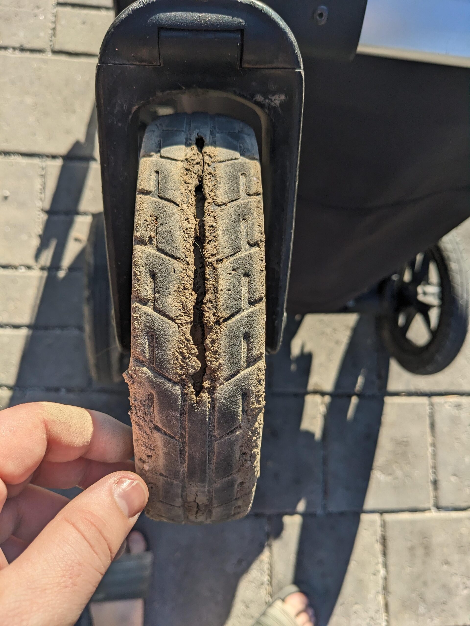 An application scenario or product detail of does autozone fill tires - Image 2