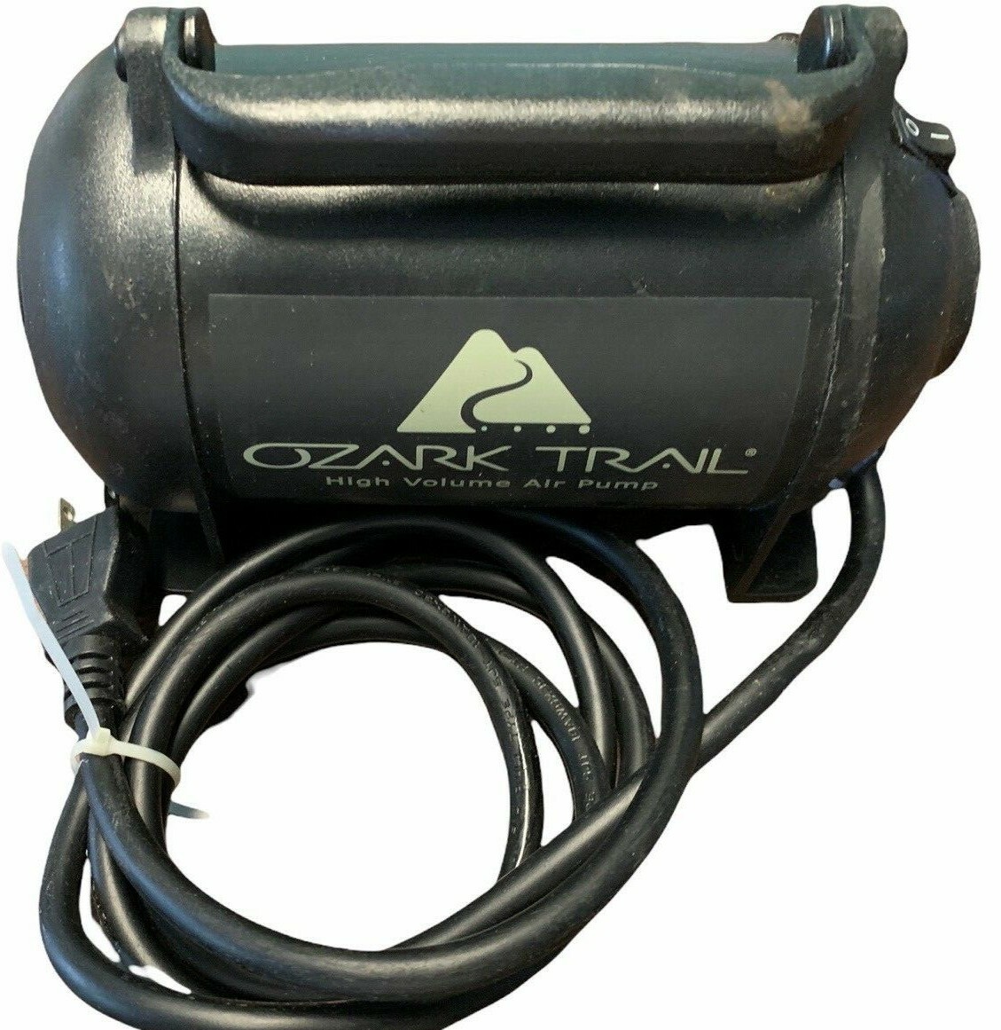 An application scenario or product detail of electric air pump nearby - Image 6