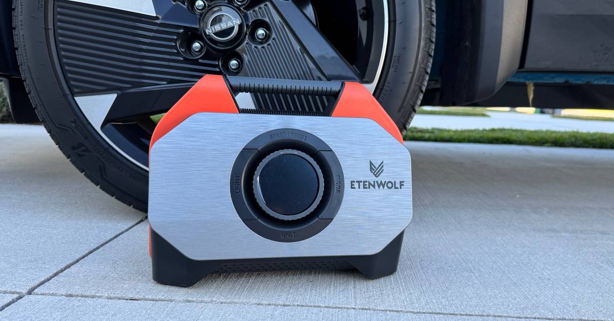 An application scenario or product detail of etenwolf vortex s6 tire inflator - Image 12