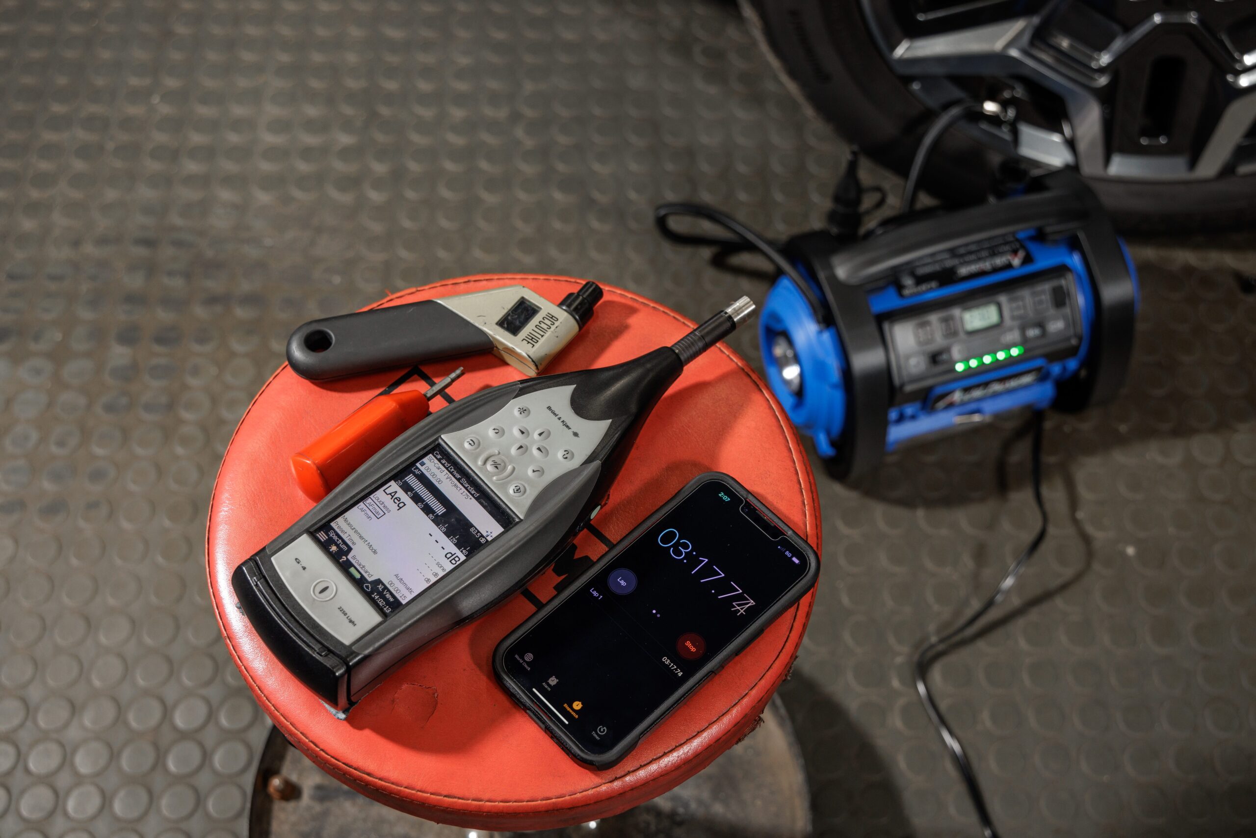 An application scenario or product detail of fastest portable tire inflator - Image 9