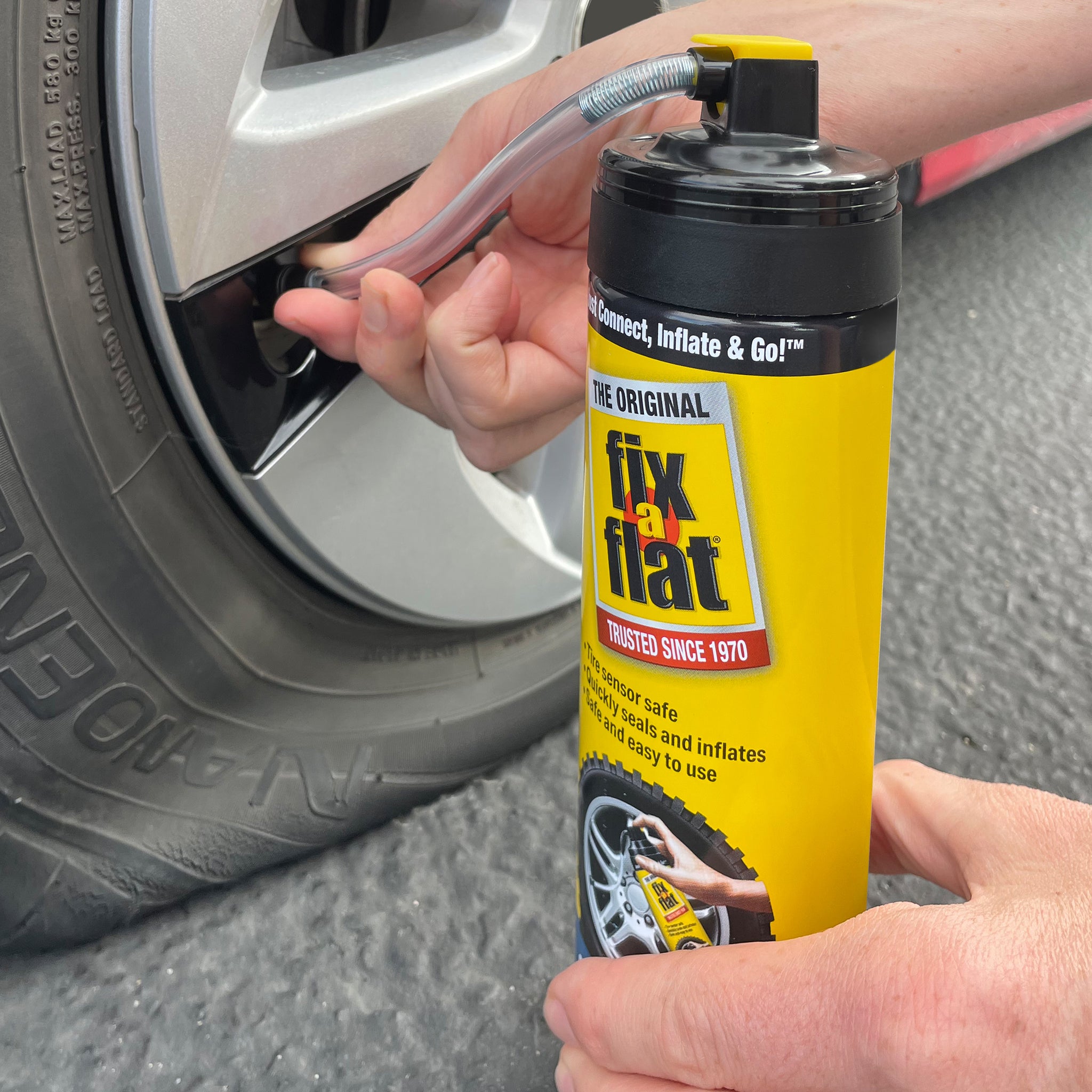 An application scenario or product detail of fix a flat tire inflator - Image 5