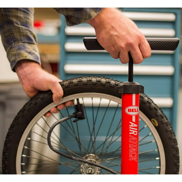 An application scenario or product detail of floor pump for car tires - Image 5