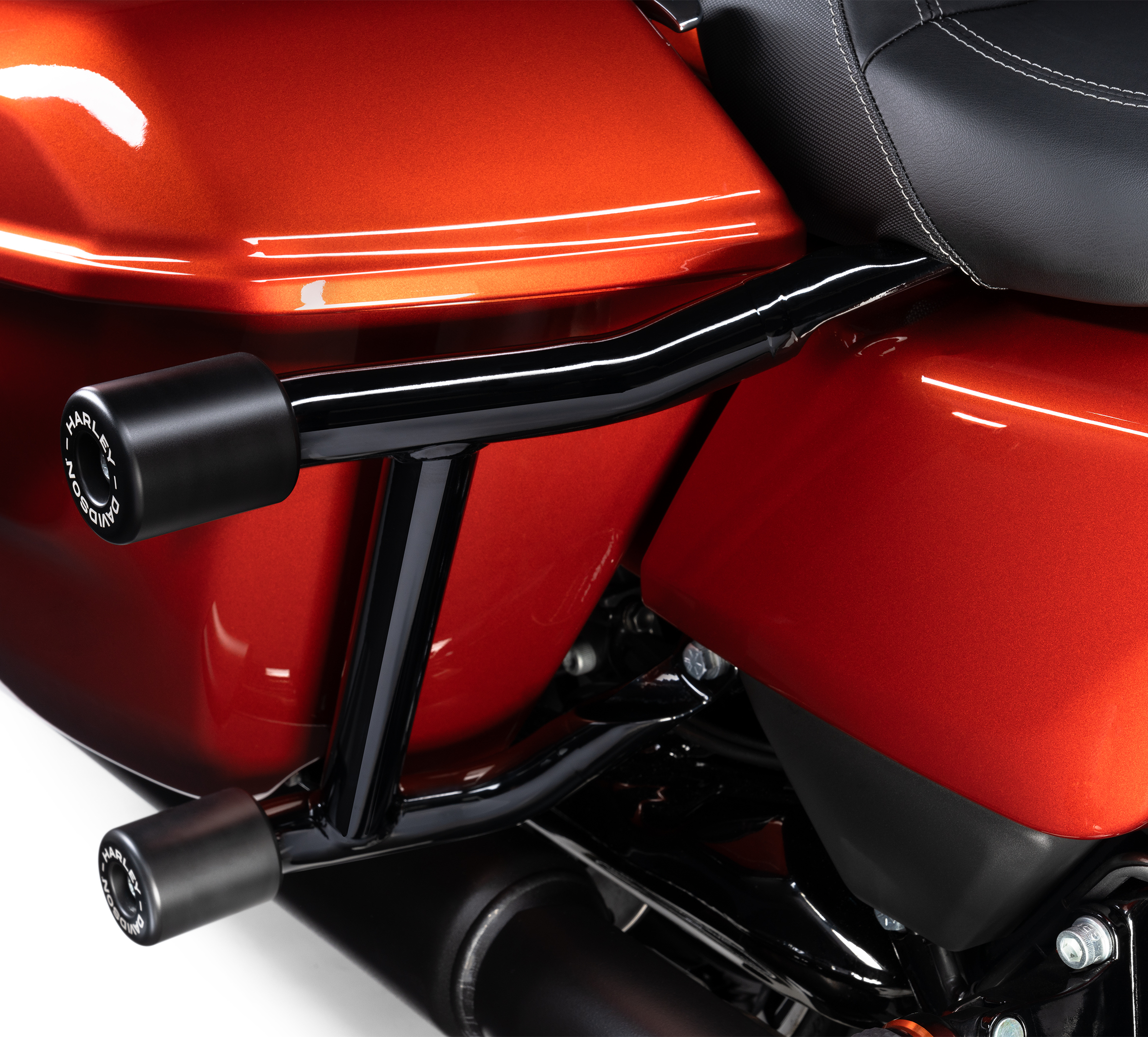 An application scenario or product detail of harley davidson saddle bag crash bars - Image 7