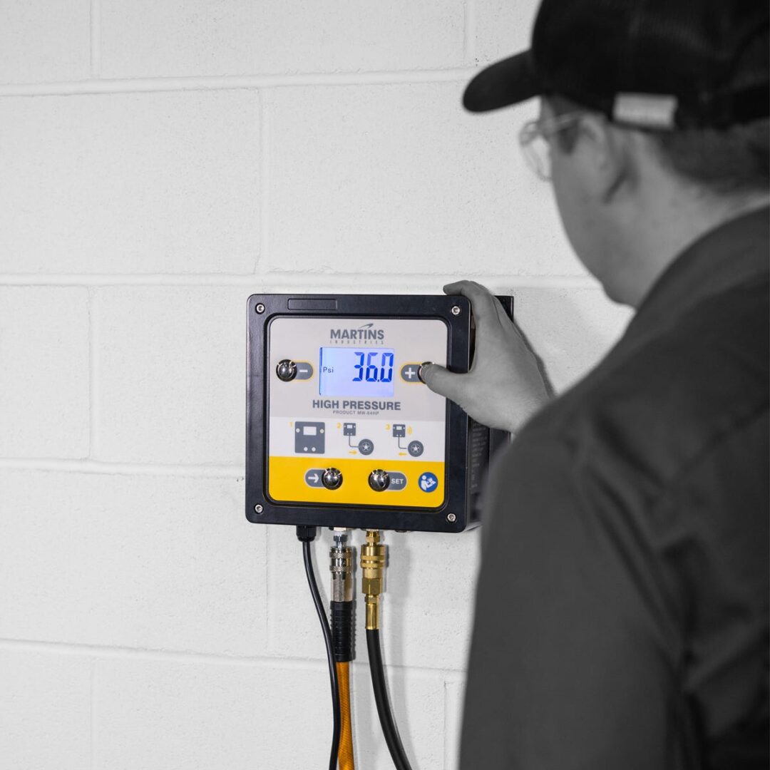 An application scenario or product detail of high pressure tire inflator - Image 19