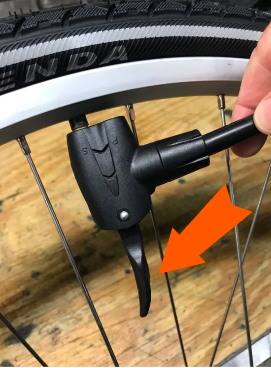 An application scenario or product detail of how to inflate a road bike tire - Image 16
