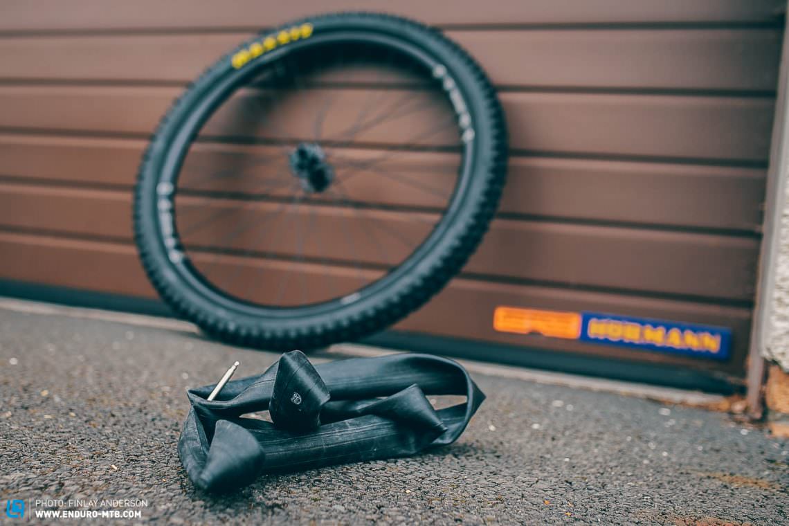 An application scenario or product detail of how to inflate a tubeless bike tire - Image 16