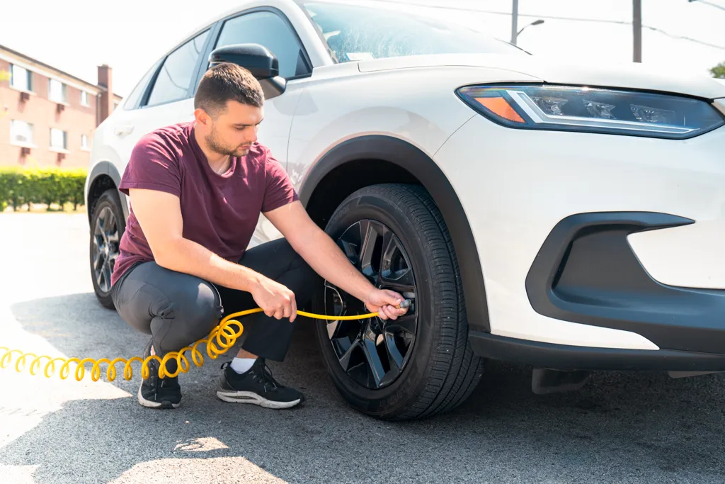 An application scenario or product detail of how to inflate tires at gas station - Image 6