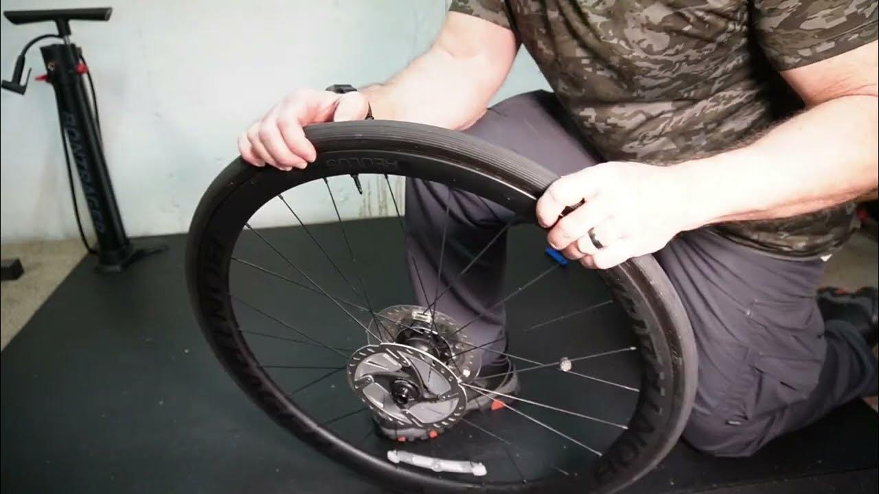An application scenario or product detail of how to inflate tubeless tire bike - Image 20