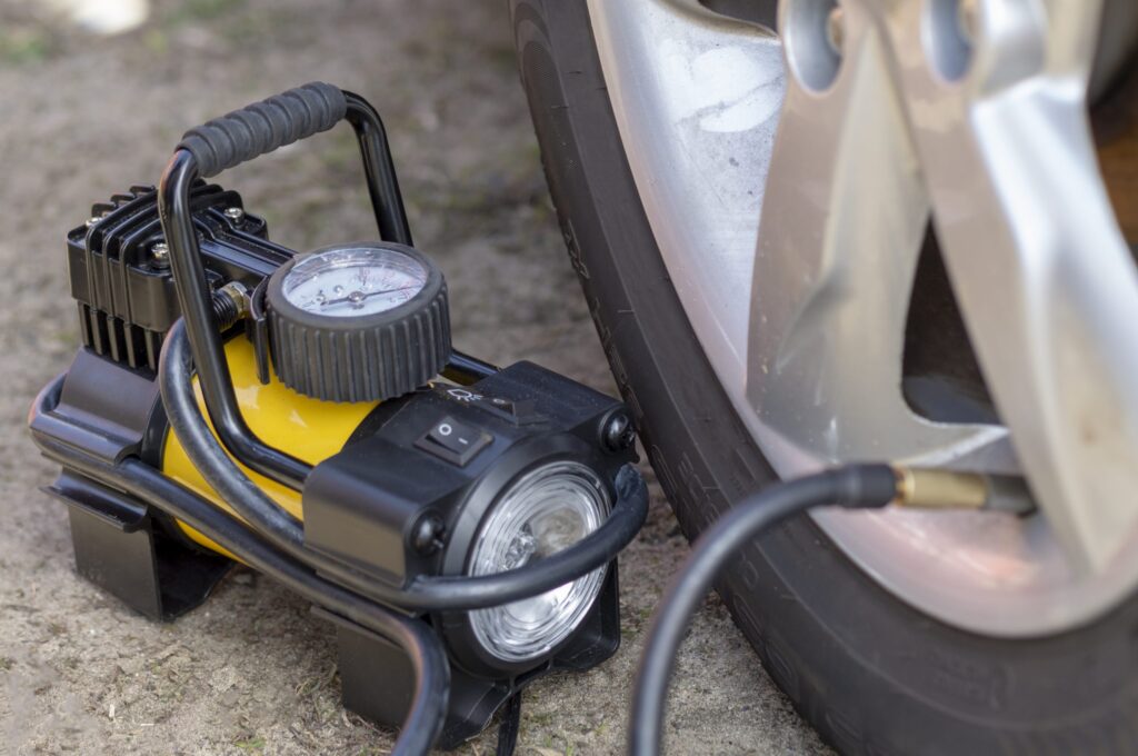 Featured image for the inflate tire guide