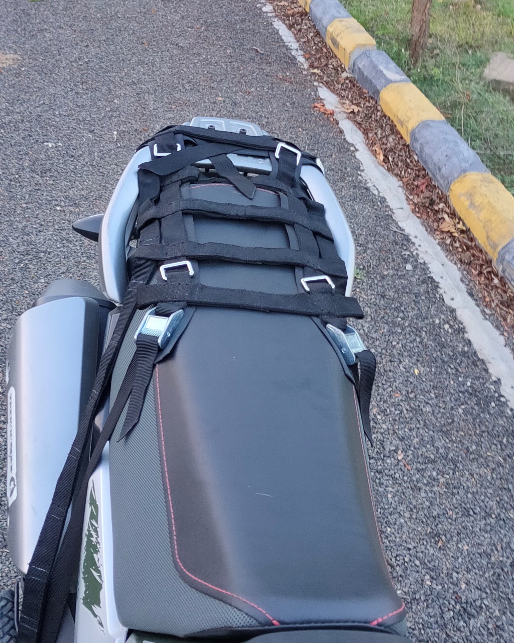 An application scenario or product detail of luggage rack motorcycle bags - Image 19