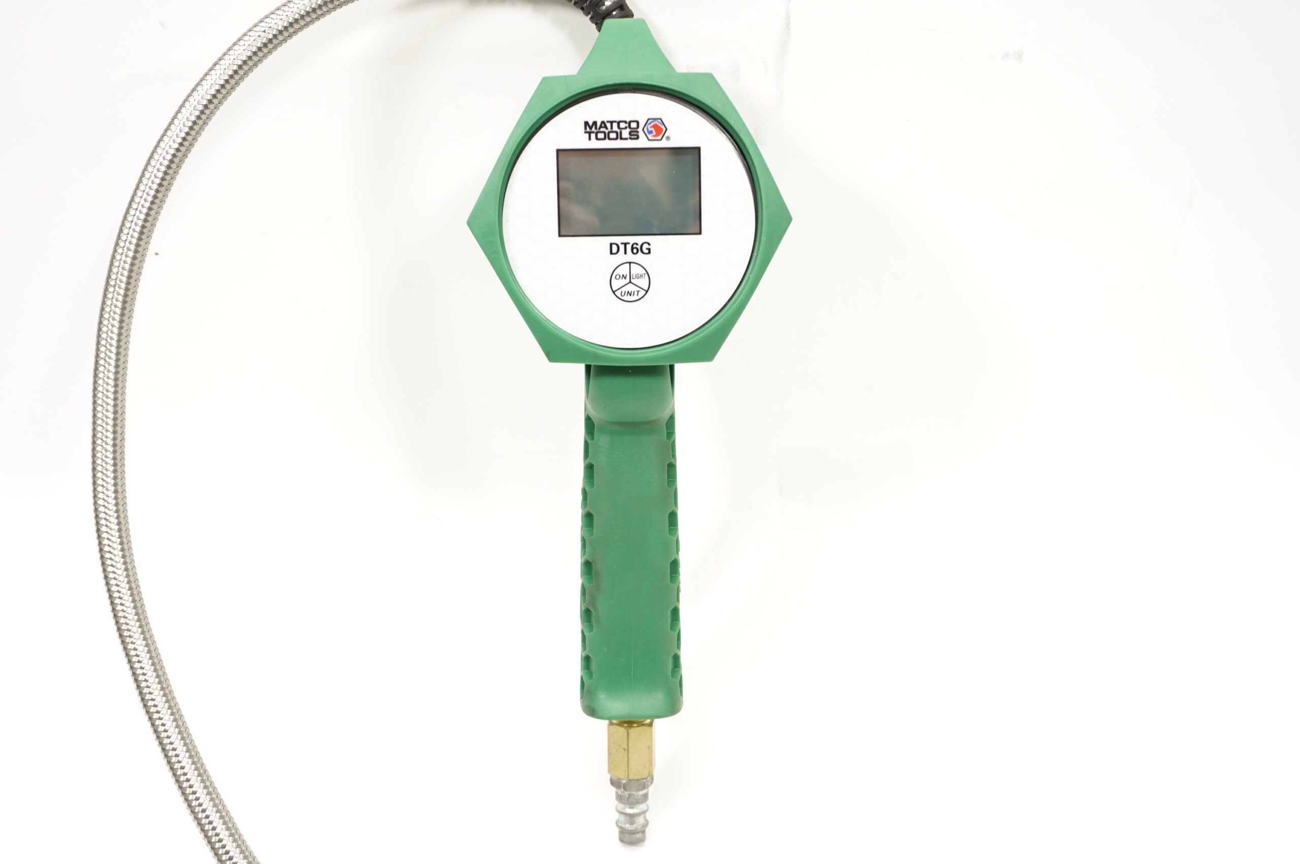 An application scenario or product detail of matco digital tire inflator - Image 3