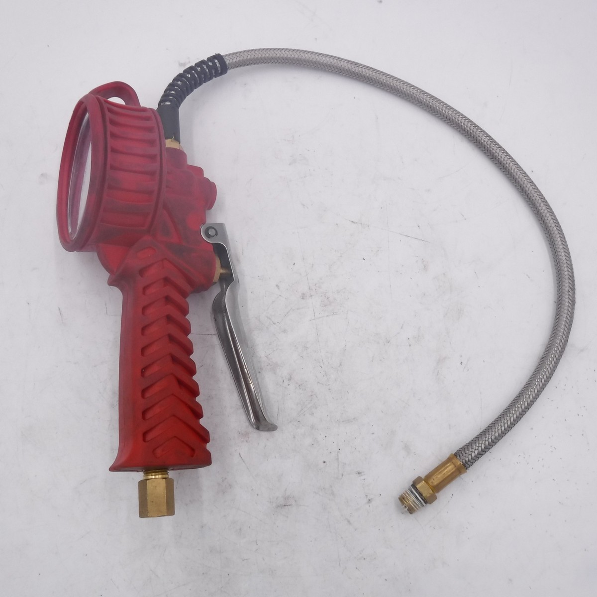 An application scenario or product detail of matco tools tire inflator - Image 14