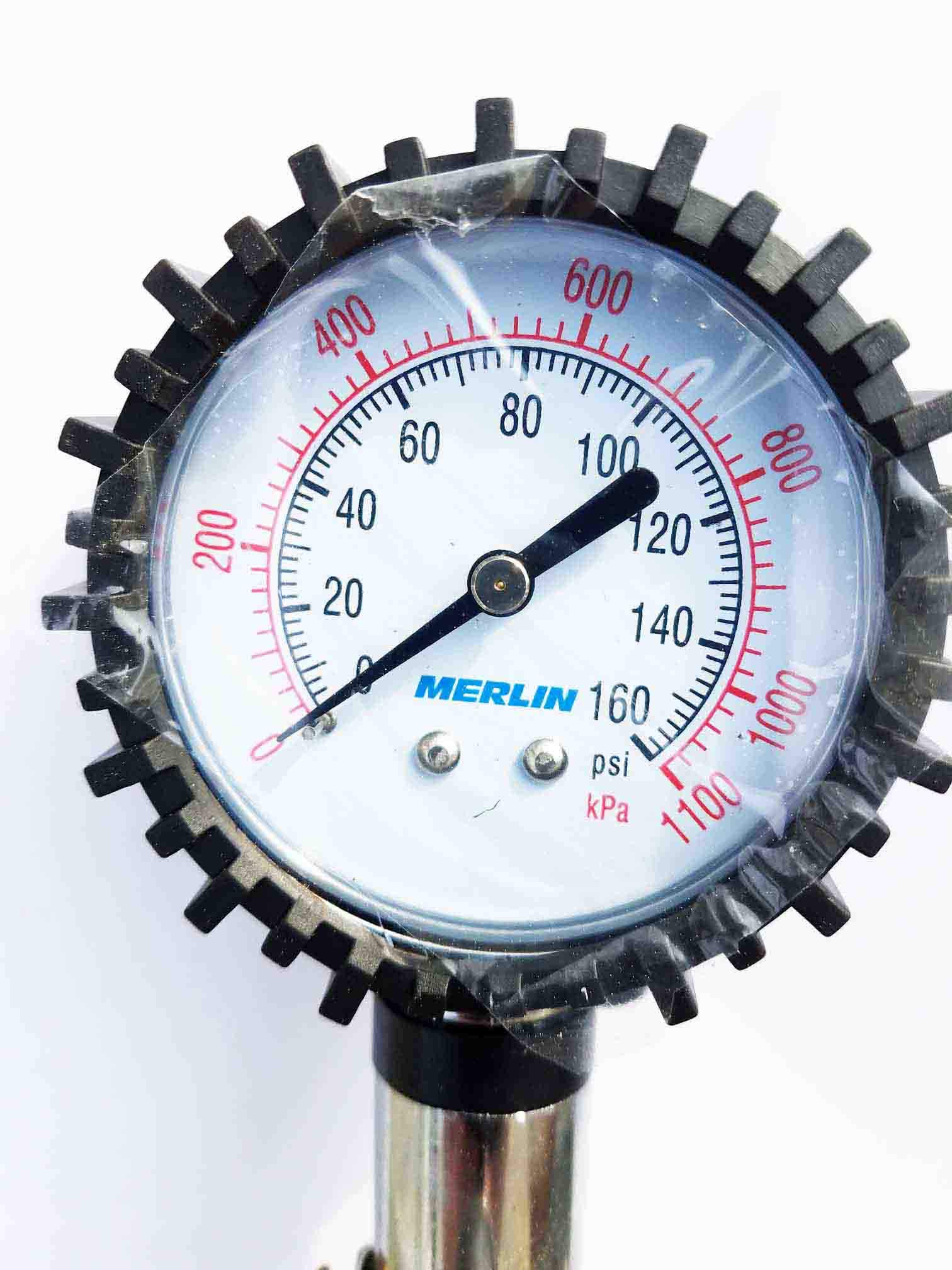 An application scenario or product detail of merlin tire pressure gauge - Image 2