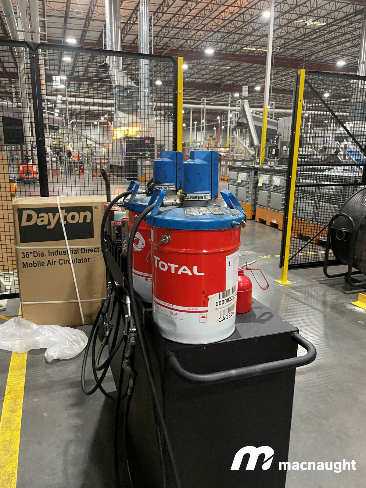 An application scenario or product detail of mobile air pump - Image 6