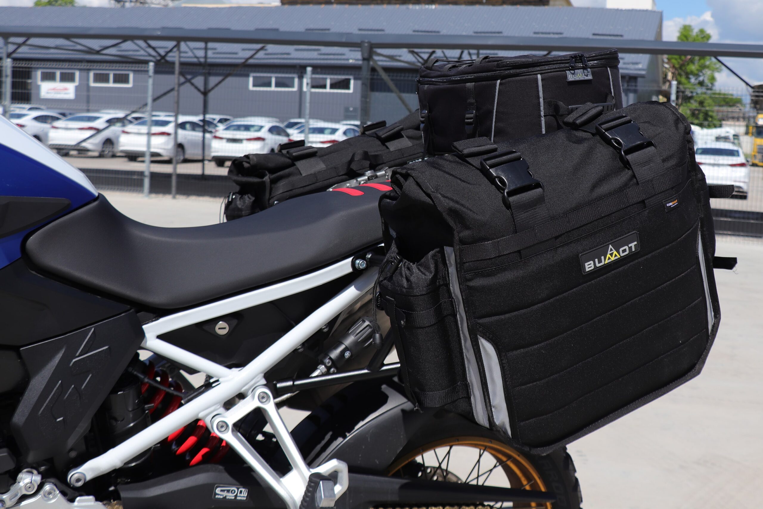 An application scenario or product detail of motorbike soft panniers - Image 19