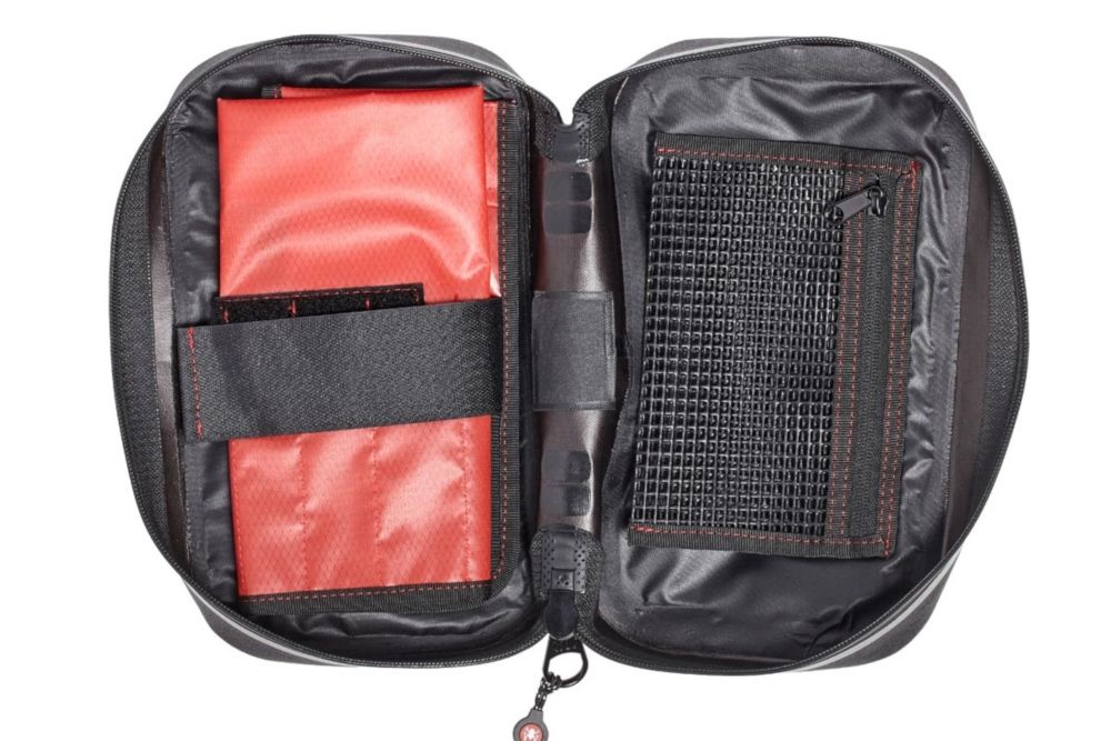 An application scenario or product detail of motorcycle dry bag - Image 19