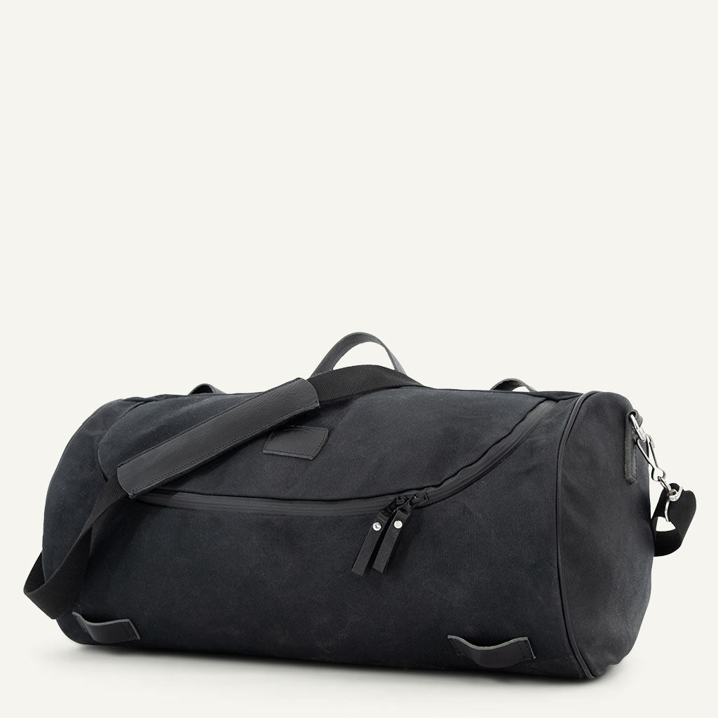 An application scenario or product detail of motorcycle duffel bags - Image 8
