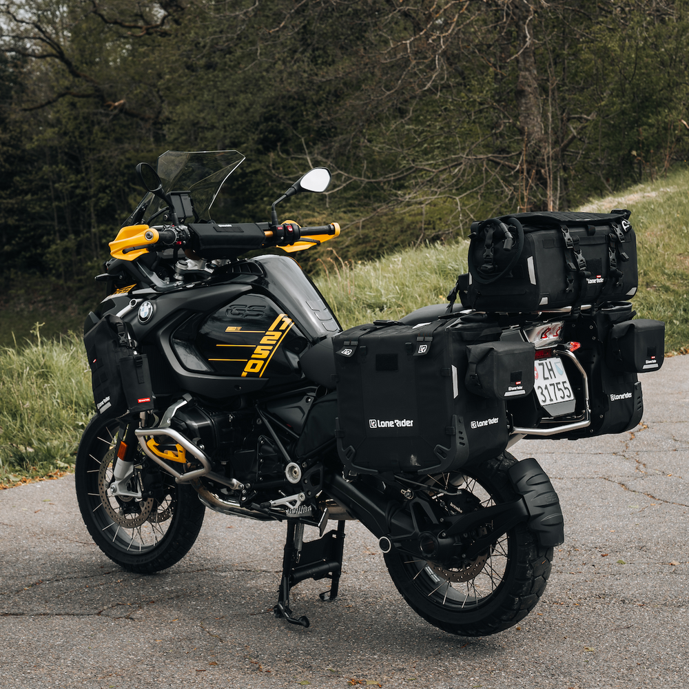 An application scenario or product detail of motorcycle hard luggage - Image 3