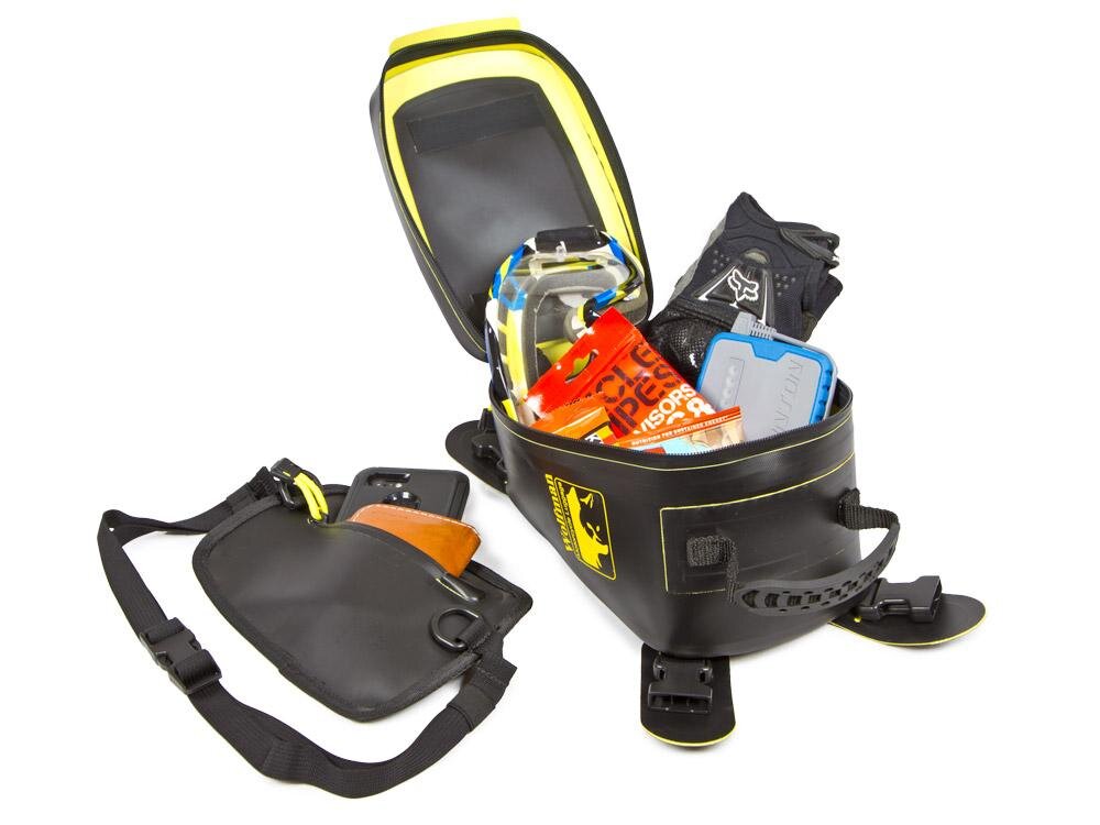 An application scenario or product detail of motorcycle luggage roll - Image 15