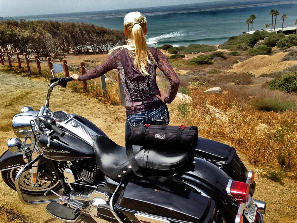 An application scenario or product detail of motorcycle luggage roll - Image 22