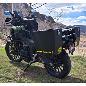 An application scenario or product detail of motorcycle panniers hard - Image 5