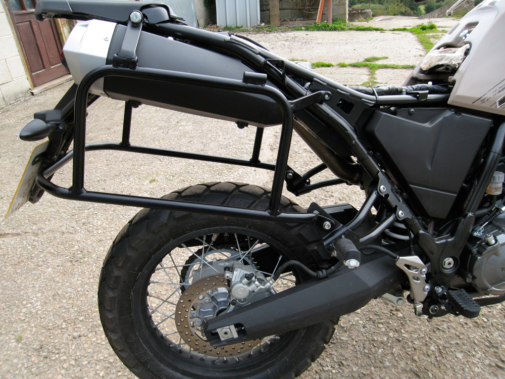 An application scenario or product detail of motorcycle racks and bags - Image 5