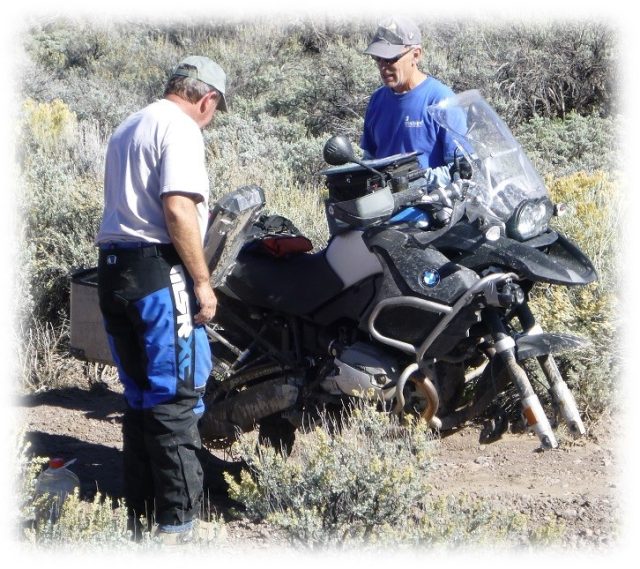 An application scenario or product detail of motorcycle tire inflator - Image 16