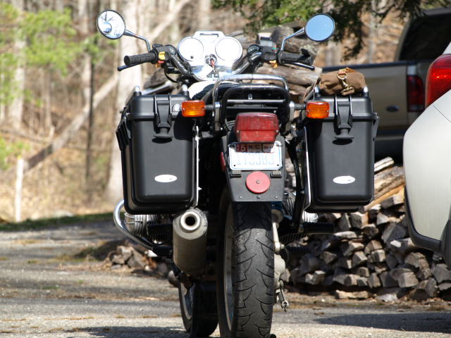 An application scenario or product detail of panniers for motorcycle - Image 11