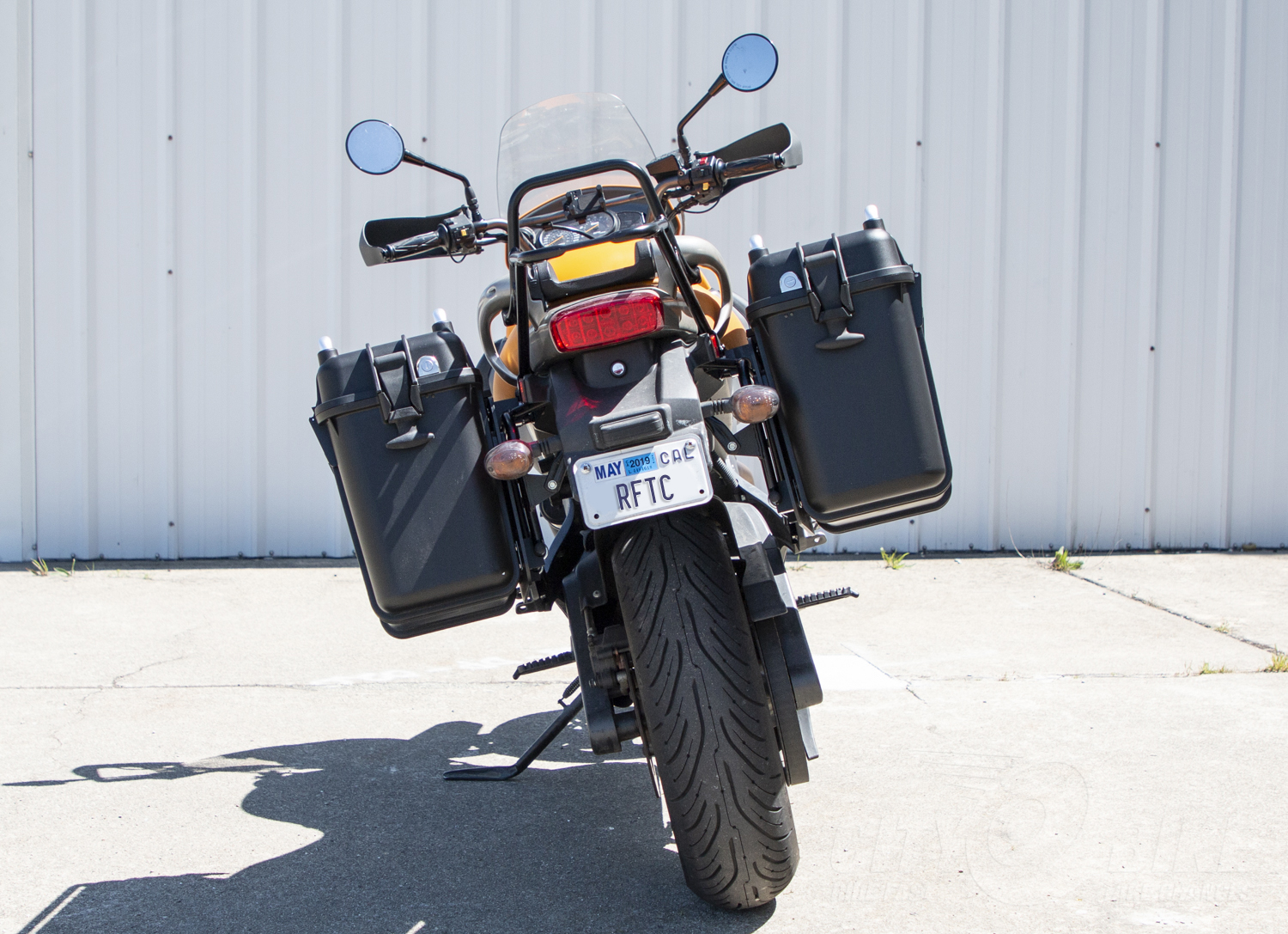 Featured image for the panniers for motorcycle guide