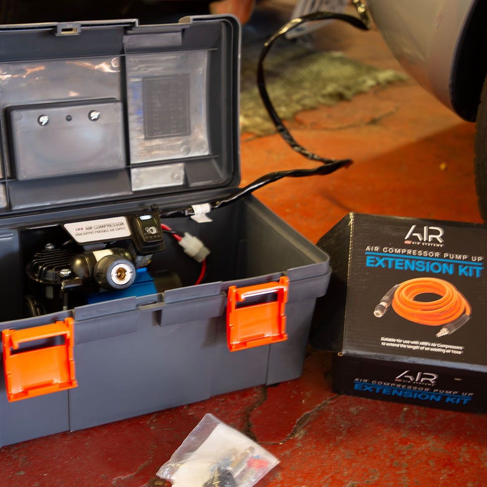 An application scenario or product detail of portable air inflators - Image 17