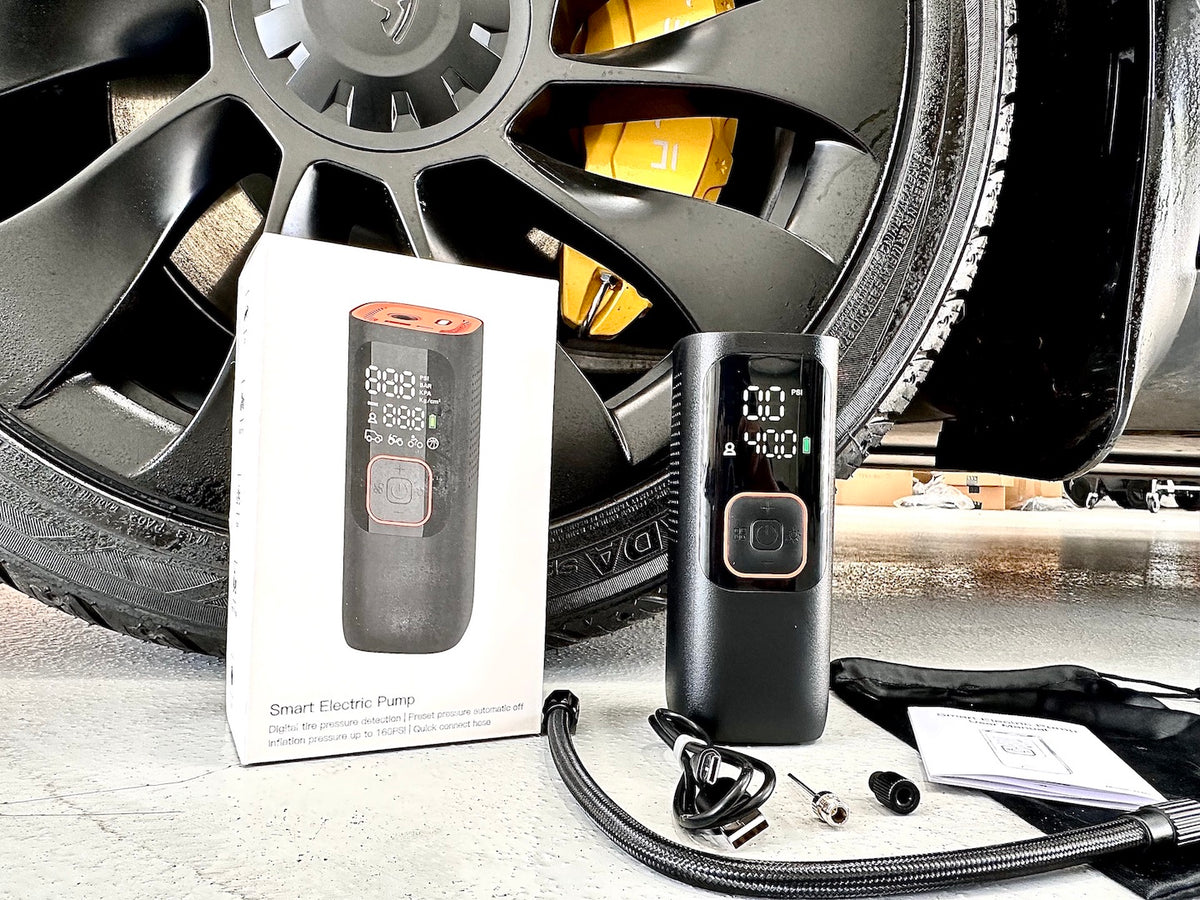 An application scenario or product detail of portable car tyre pressure pump - Image 11