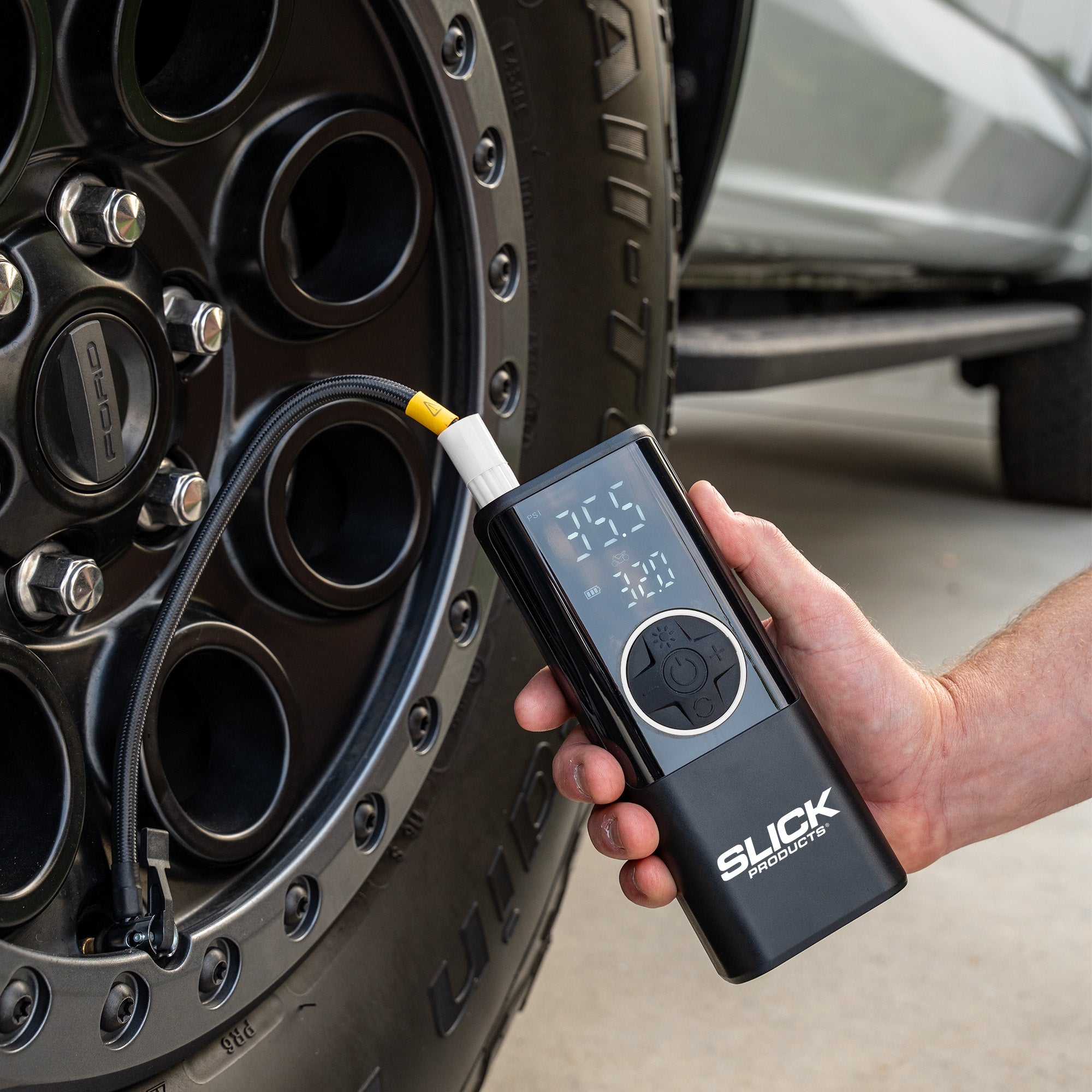 An application scenario or product detail of pump for tire pressure - Image 19