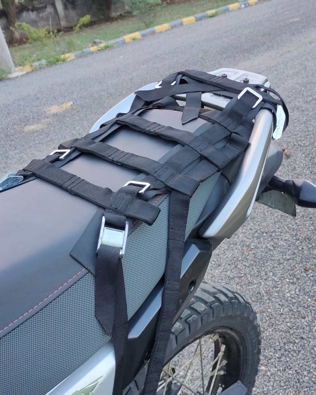 An application scenario or product detail of rack bag motorcycle - Image 10